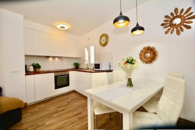 Marisol Beautiful Apartment With Oceanview Адехе Екстериор снимка