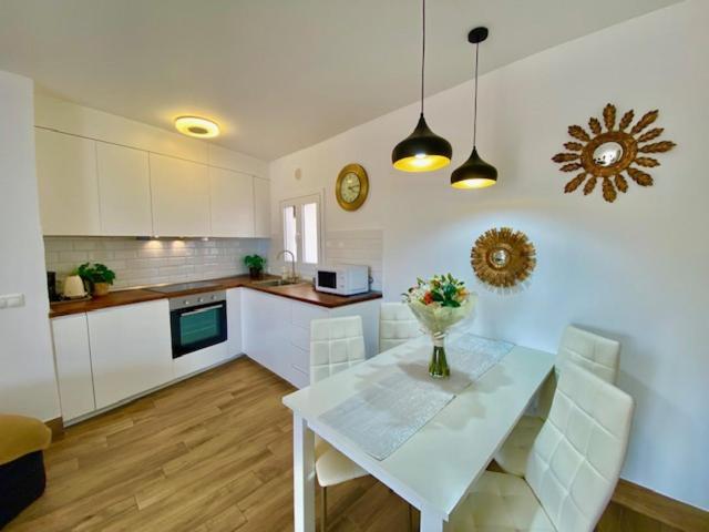 Marisol Beautiful Apartment With Oceanview Адехе Екстериор снимка