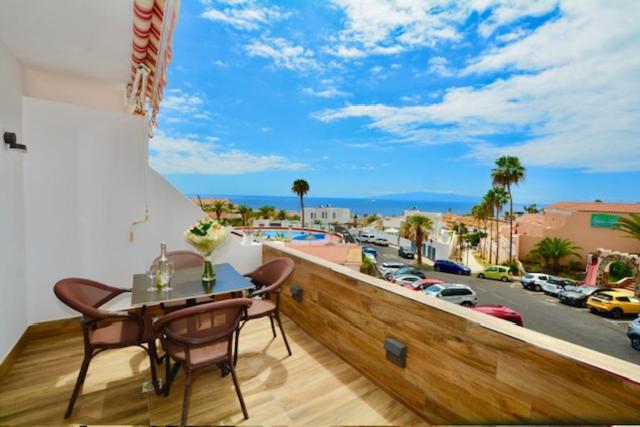 Marisol Beautiful Apartment With Oceanview Адехе Екстериор снимка